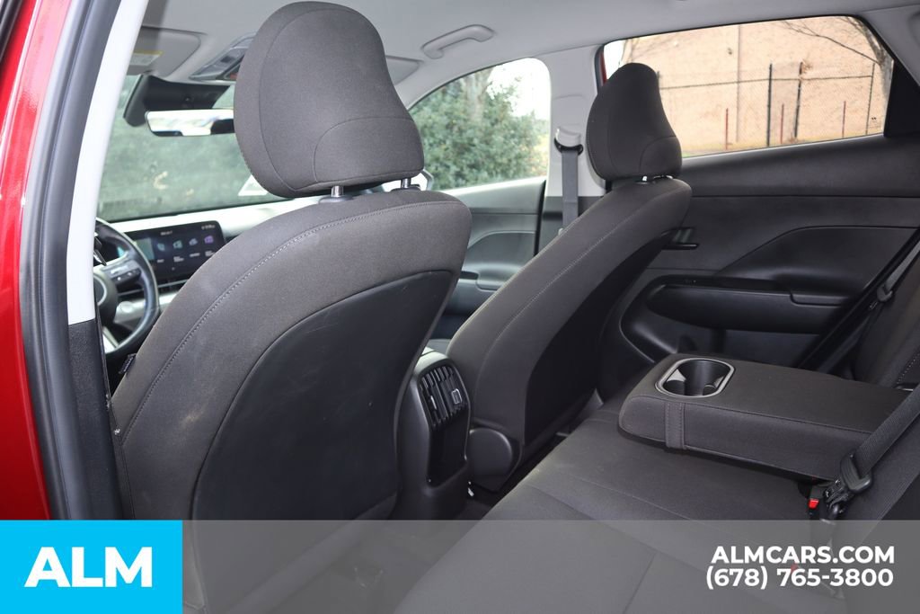 Used 2025 Hyundai Kona SEL image 18