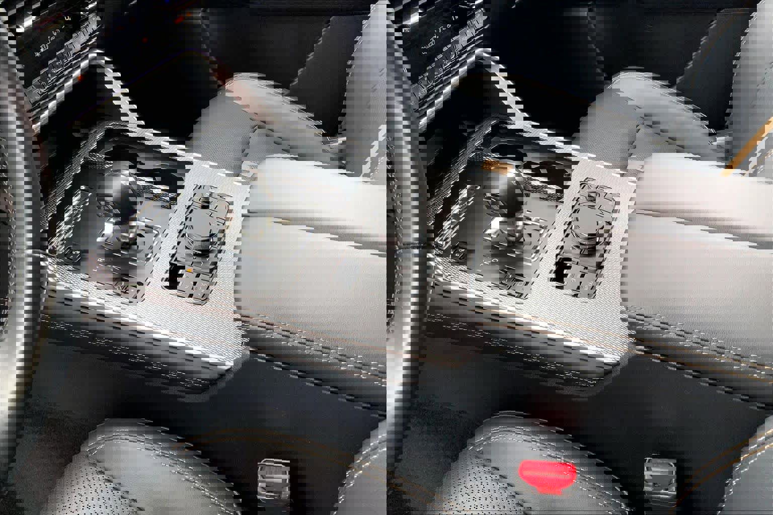 Used 2024 MAZDA CX-90 Plug-In Hybrid w/ Premium Plus image 17