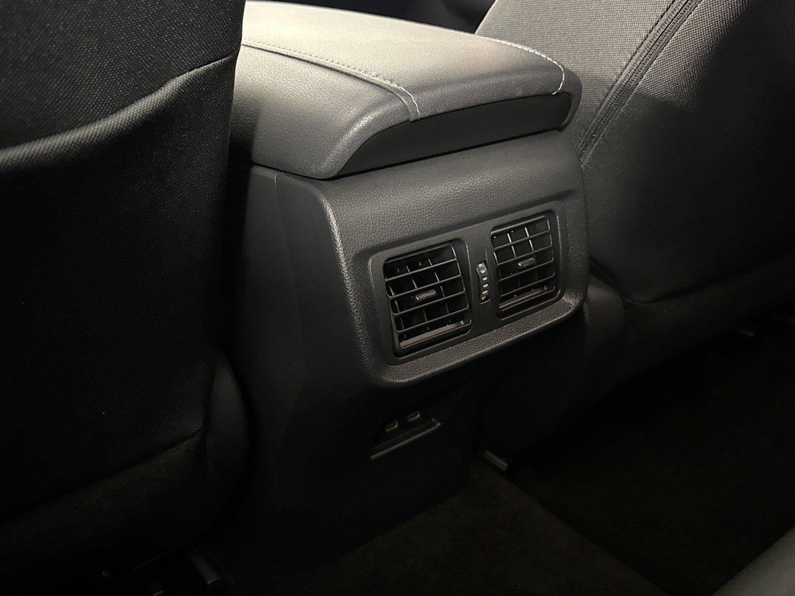 Certified 2023 Toyota Venza LE AWD/4WD image 33