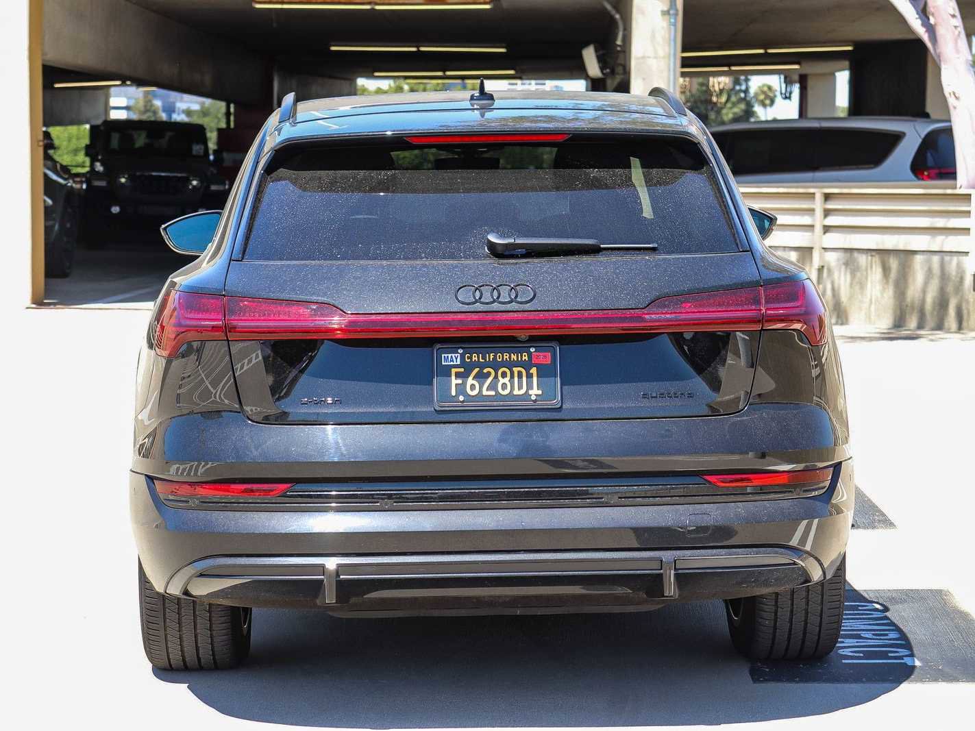 Used 2023 Audi e-tron Chronos AWD/4WD image 3