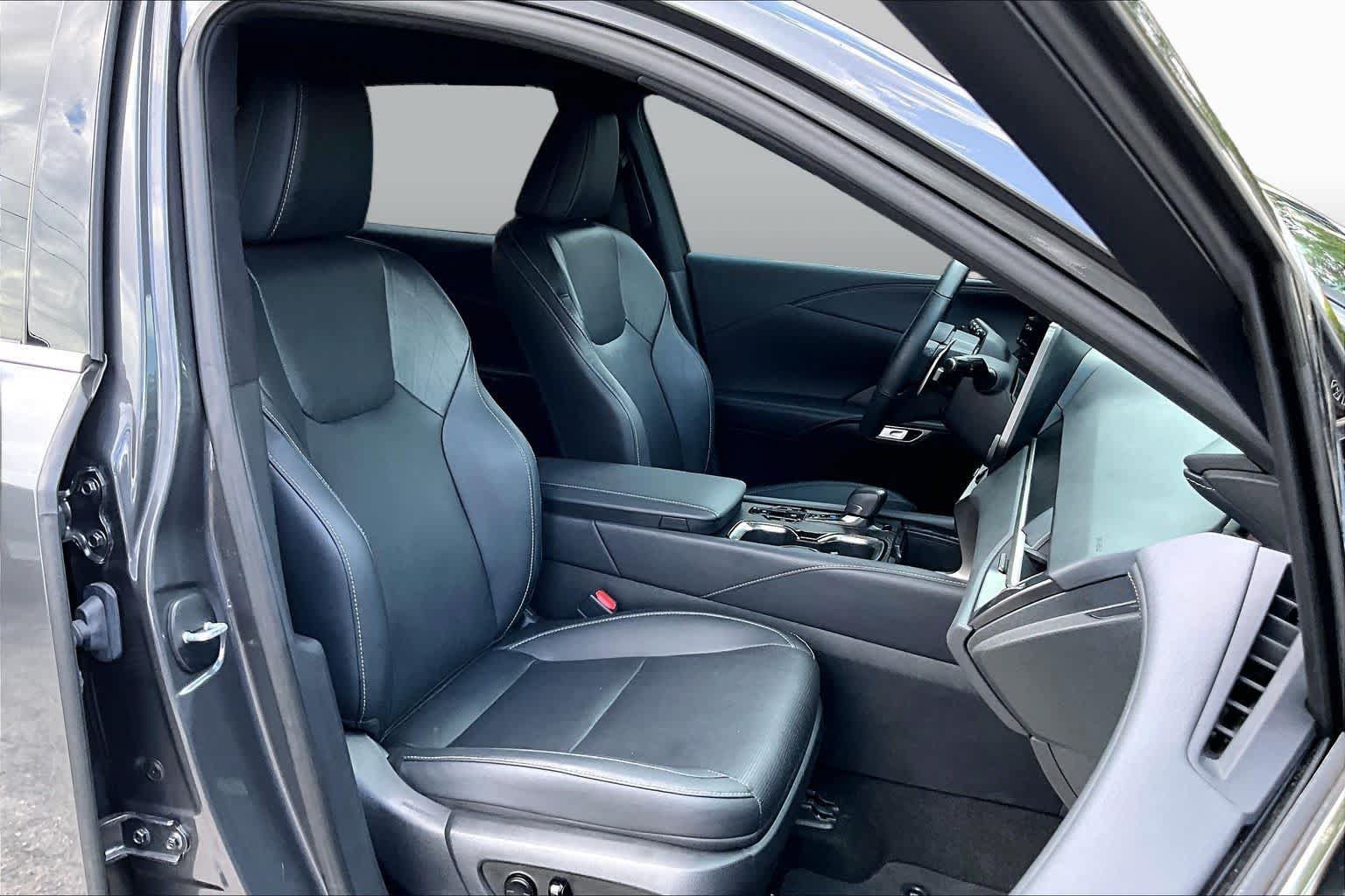 Used 2024 Lexus RX 350 Premium Plus w/ Convenience Package FWD image 9