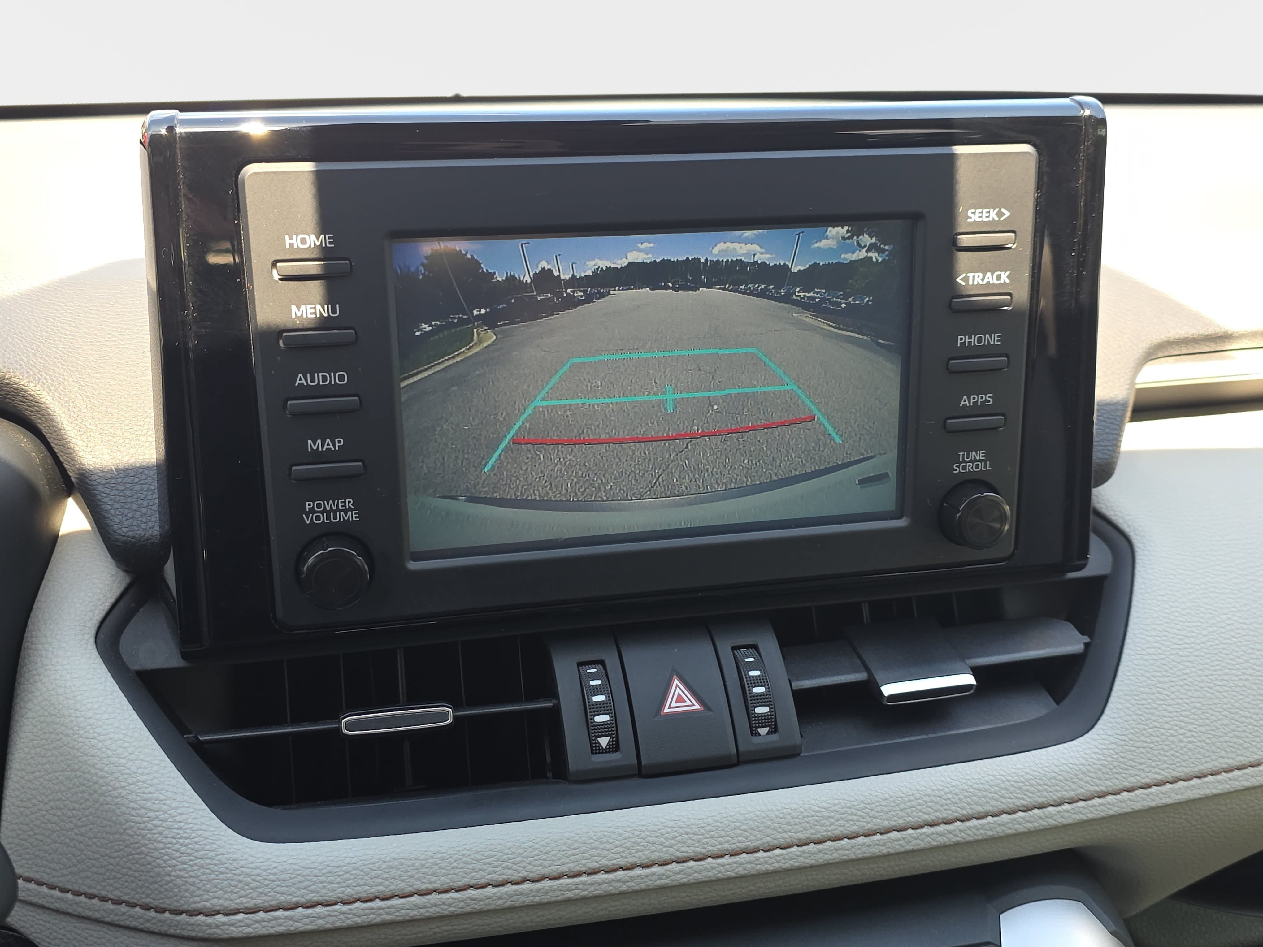 Used 2019 Toyota RAV4 XLE Premium FWD image 21