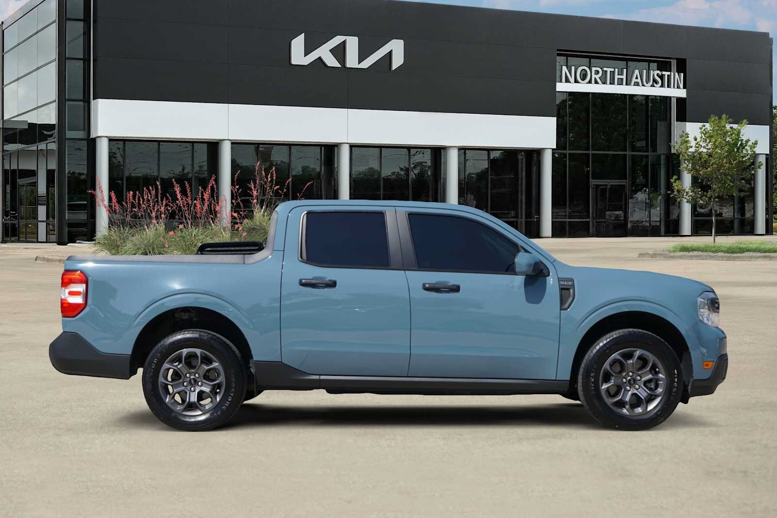Used 2023 Ford Maverick XLT w/ XLT Luxury Package FWD image 6