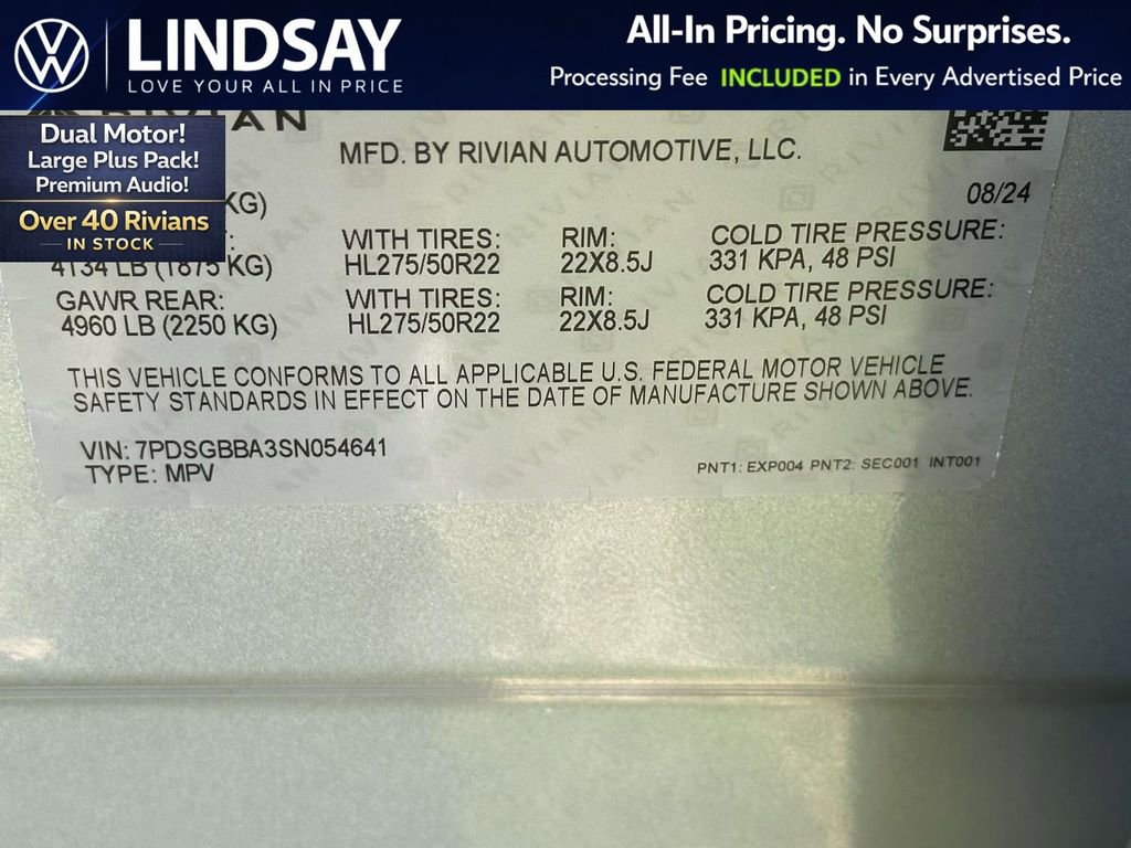 Used 2025 Rivian R1S Adventure AWD/4WD image 28