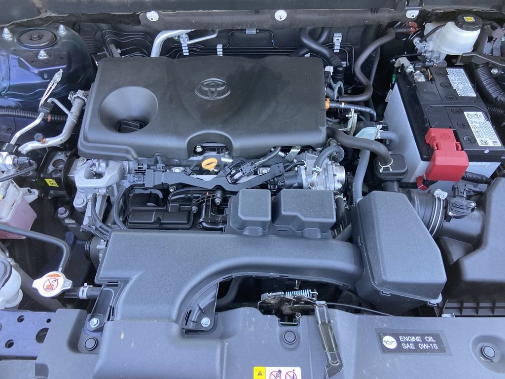 Used 2024 Toyota RAV4 XLE AWD/4WD image 25
