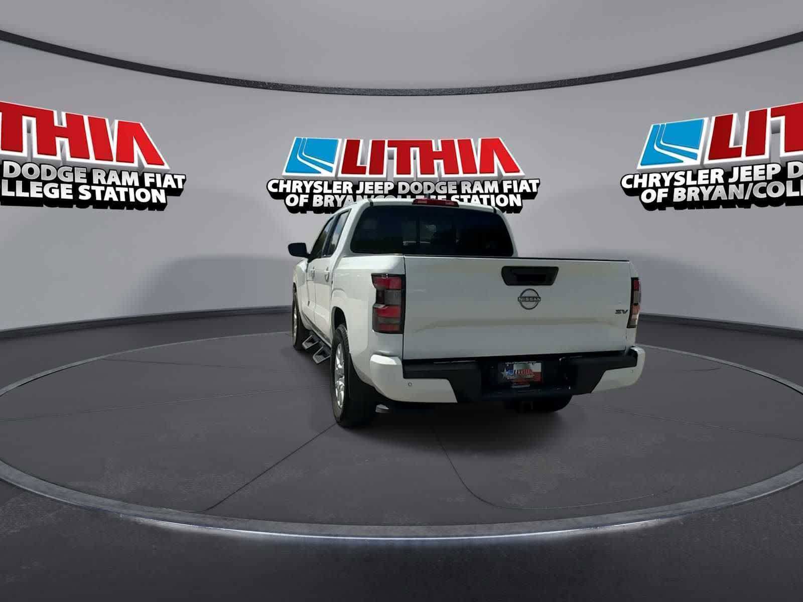 Used 2022 Nissan Frontier SV RWD image 6