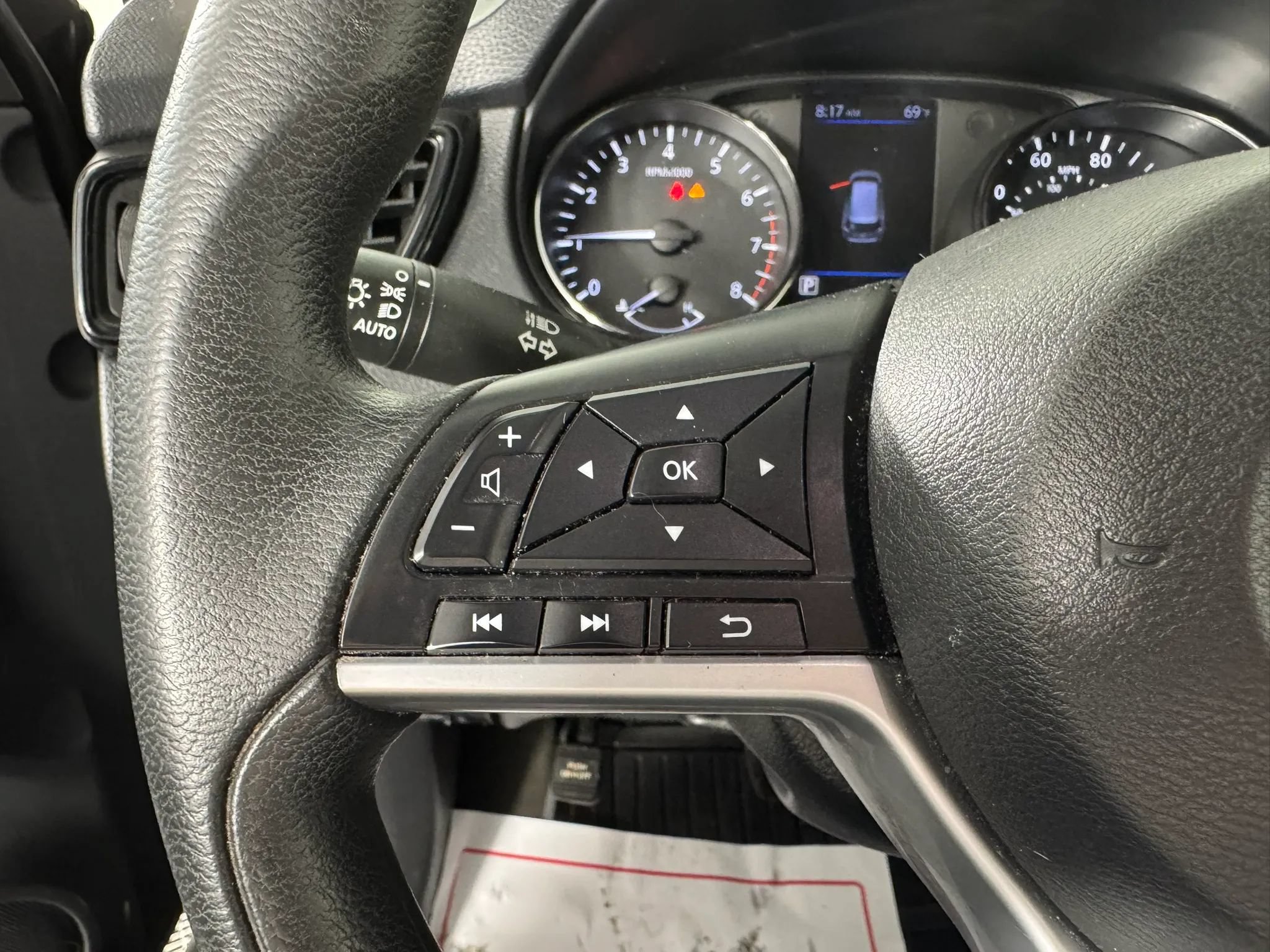 Used 2019 Nissan Rogue S AWD/4WD image 15
