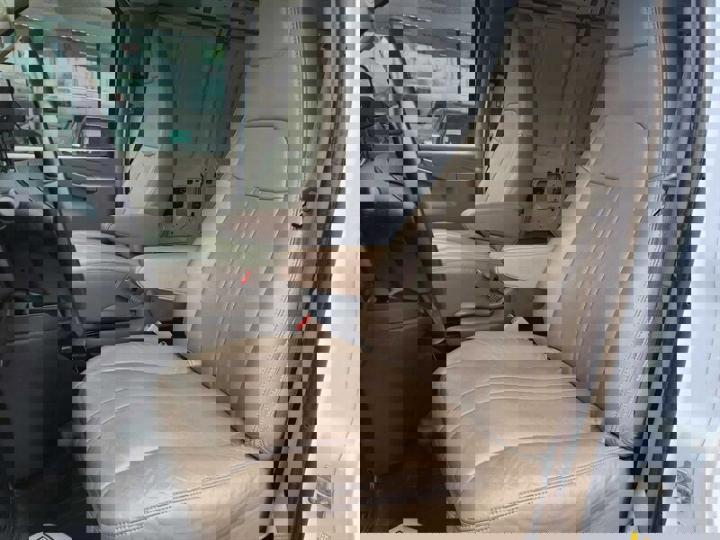 Used 2021 Chevrolet Express 2500 Extended w/ Driver Convenience Package image 9