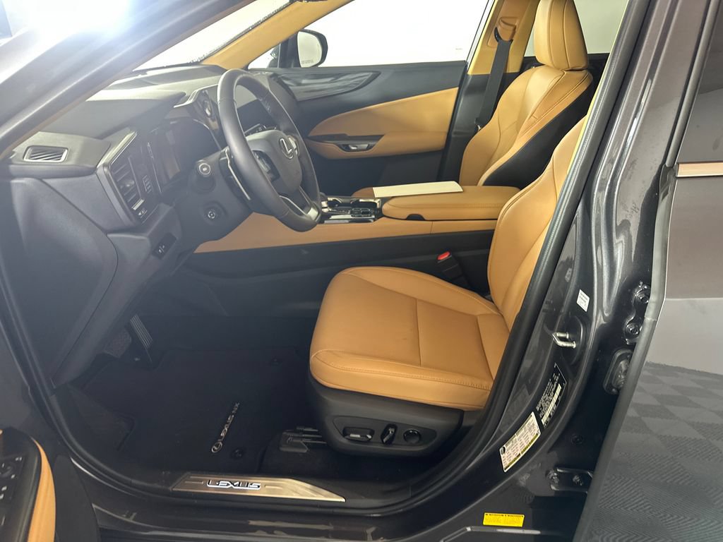 Used 2026 Lexus NX 350h AWD w/ Accessory Package (2T) image 3
