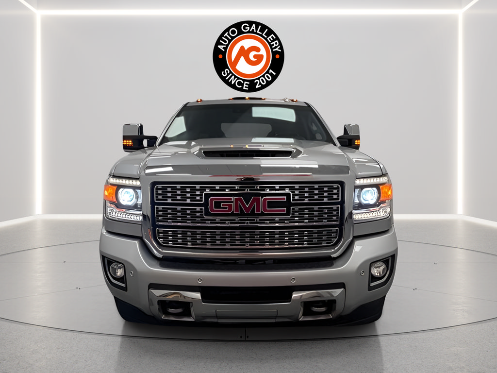 Used 2019 GMC Sierra 2500 Denali w/ Duramax Plus Package AWD/4WD image 8