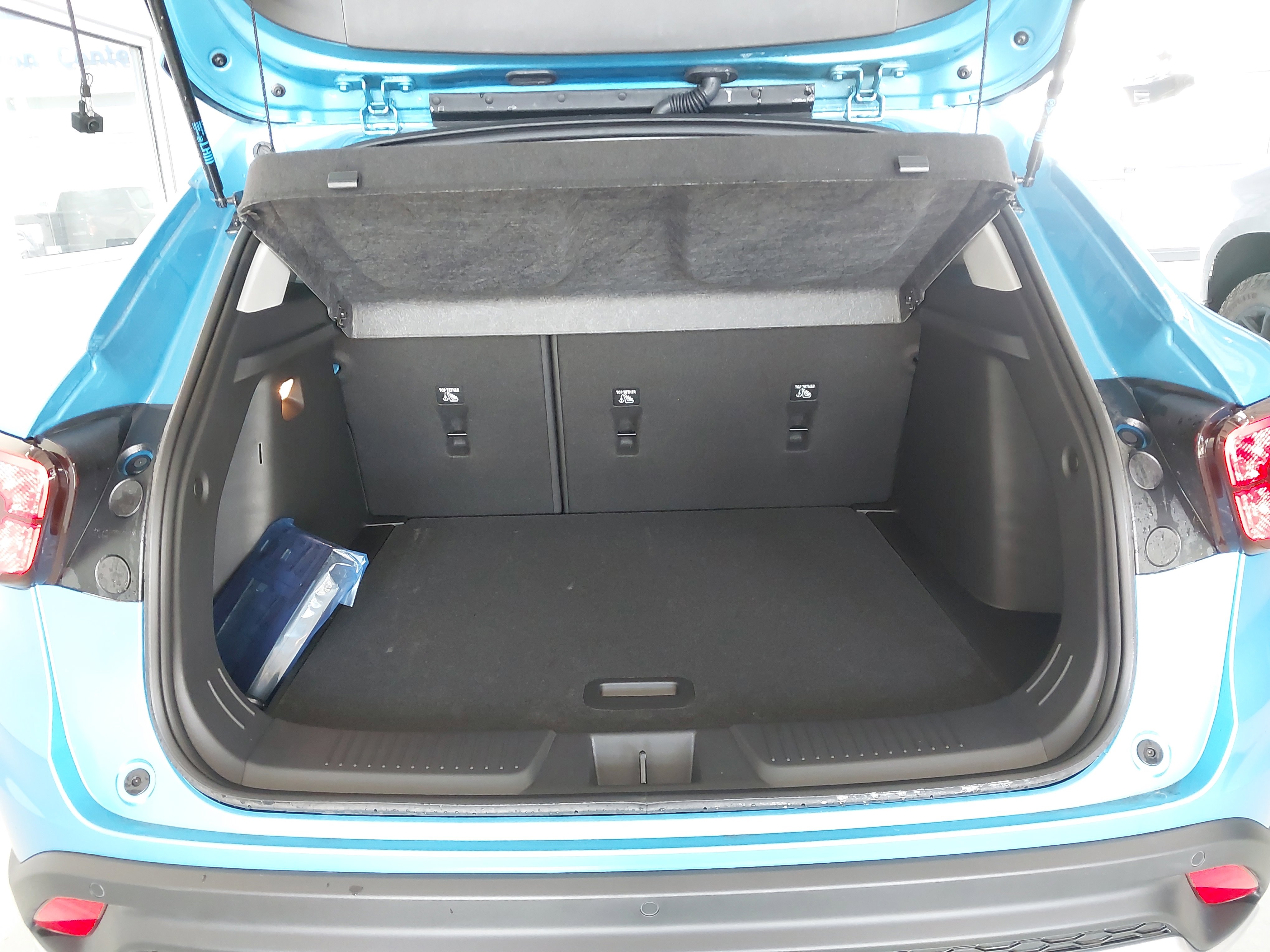 Used 2025 Chevrolet Trax LT w/ Driver Confidence Package image 27