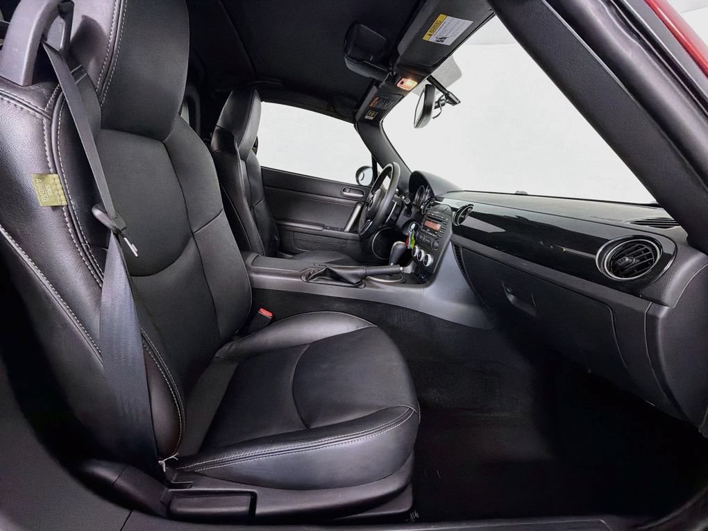 Used 2015 MAZDA MX-5 Miata Grand Touring RWD image 25