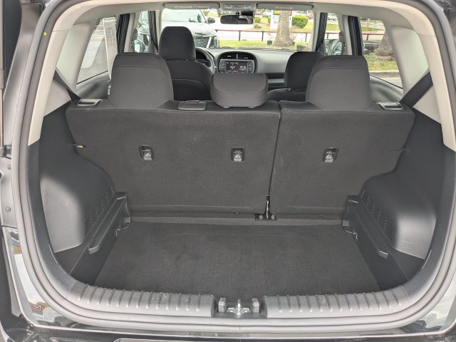 Certified 2025 Kia Soul LX w/ LX Technology Package FWD image 12