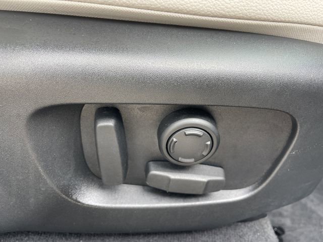 Used 2022 Land Rover Range Rover Velar R-Dynamic S image 26