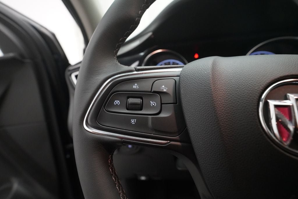 Used 2023 Buick Encore GX Preferred w/ Cold Weather Comfort Package AWD/4WD image 17