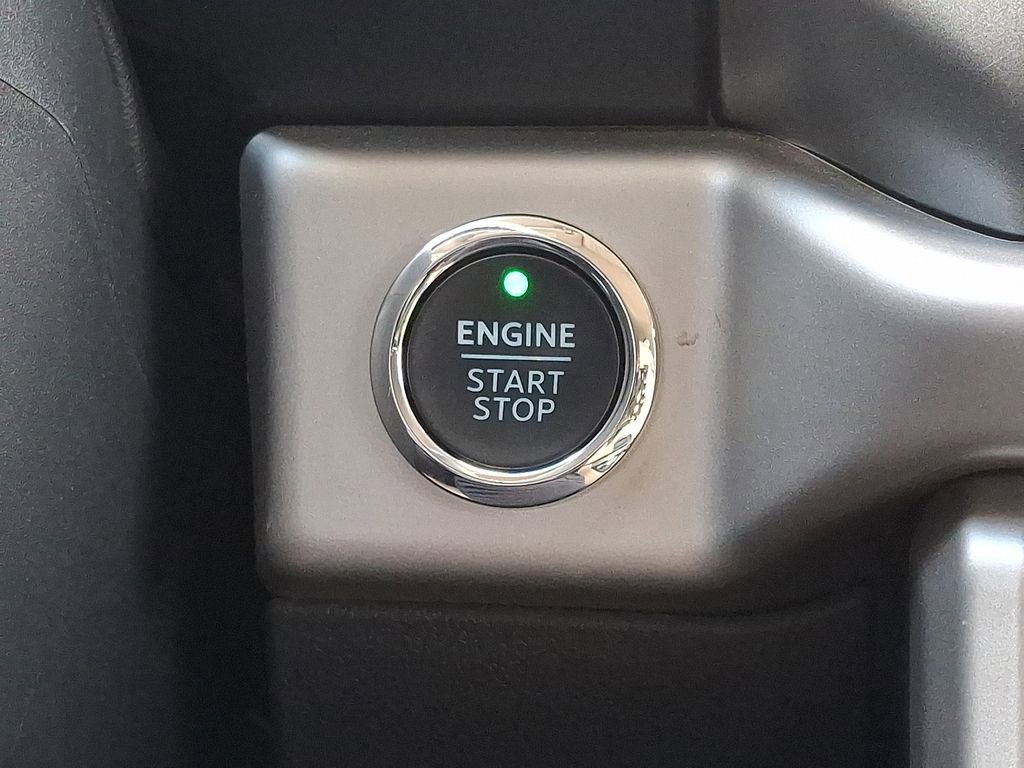 Used 2023 Ford Expedition Max XLT image 24