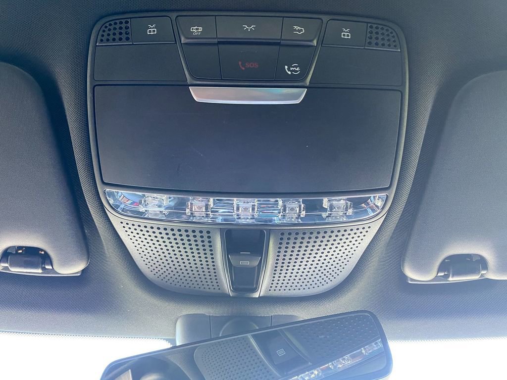 Used 2020 Mercedes-Benz C 300 4MATIC Sedan image 22