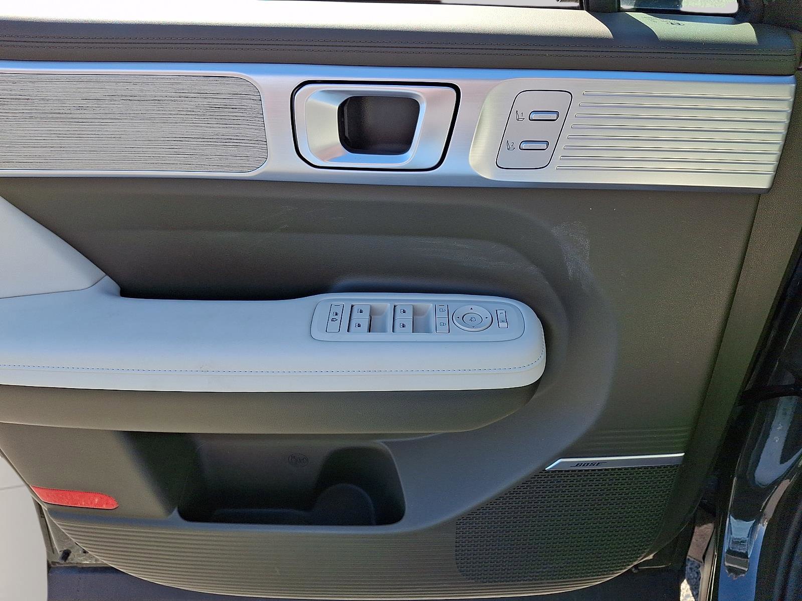 Used 2024 Hyundai Santa Fe Calligraphy image 13