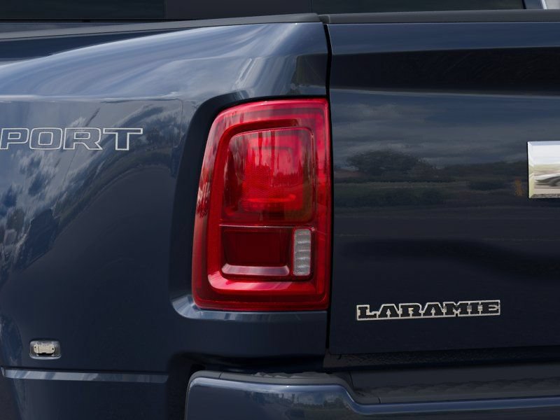 New 2026 RAM 3500 Laramie AWD/4WD image 10