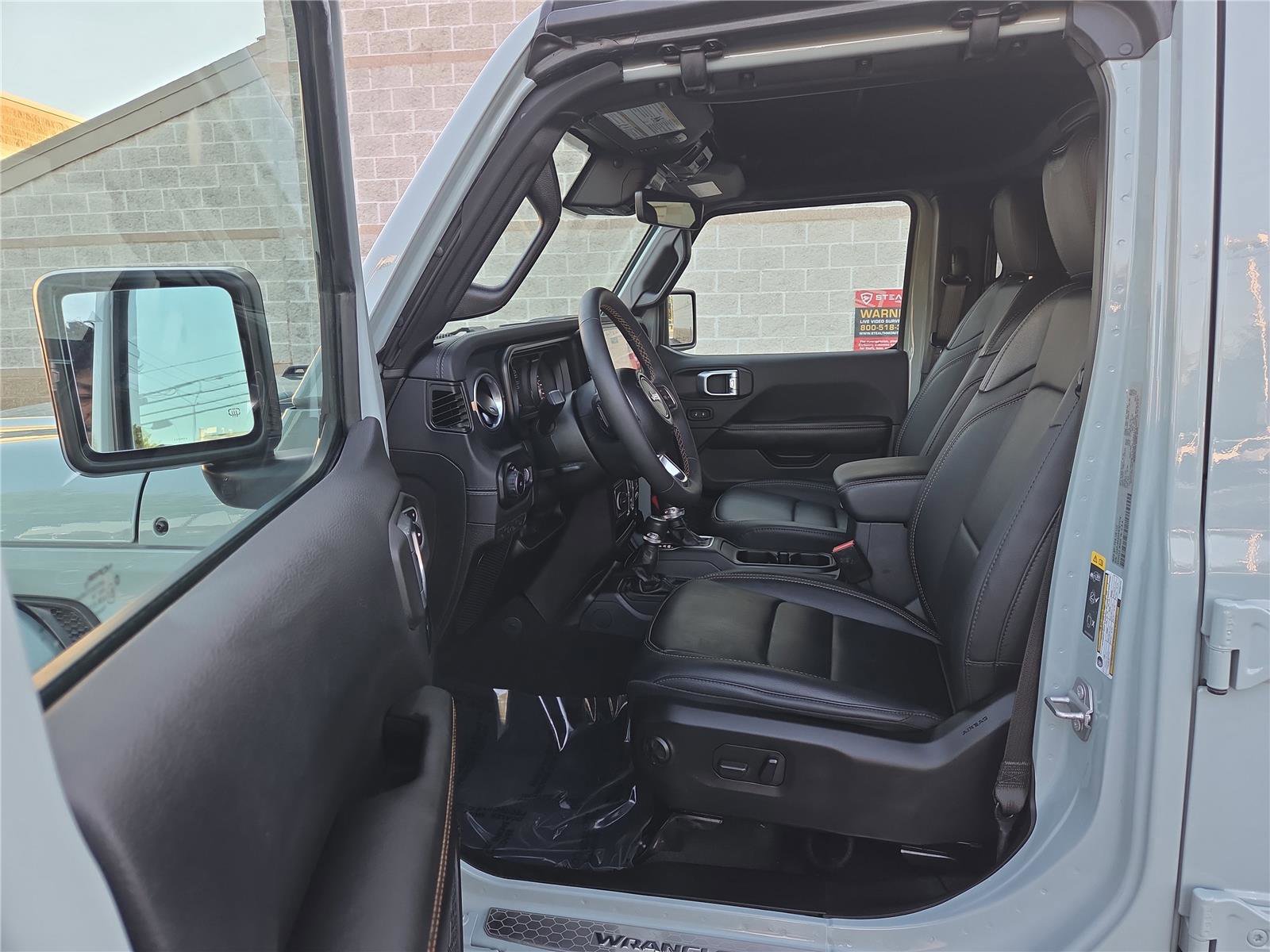 Used 2024 Jeep Wrangler Sahara w/ Technology Group image 15