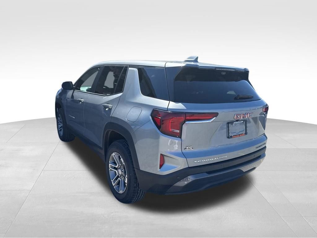 Used 2026 GMC Terrain Elevation w/ Technology Package II image 3