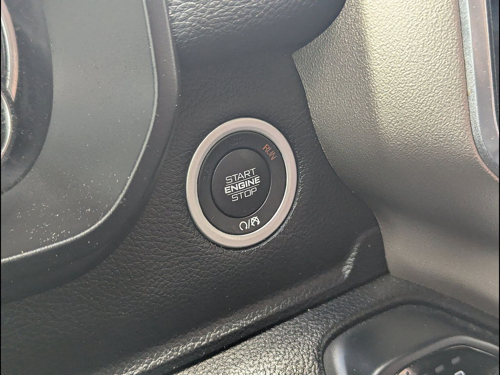 Used 2020 RAM 1500 Laramie AWD/4WD image 29
