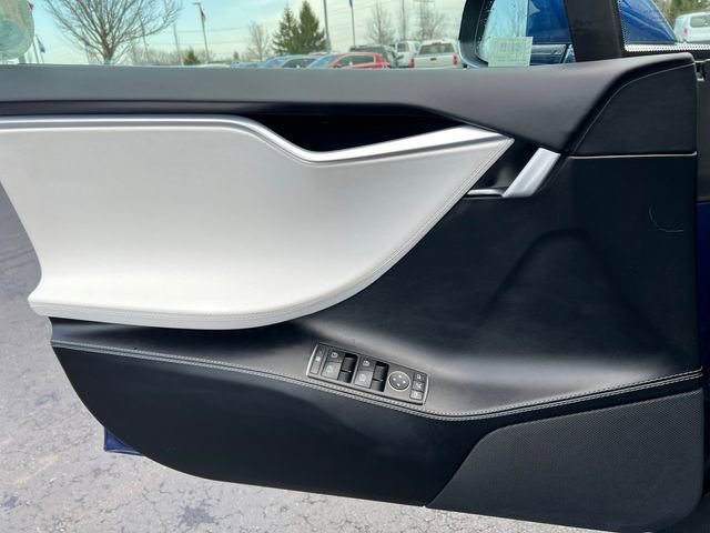 Used 2017 Tesla Model S 60D image 16