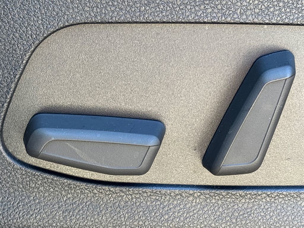 New 2025 Kia Carnival SX Prestige FWD image 32