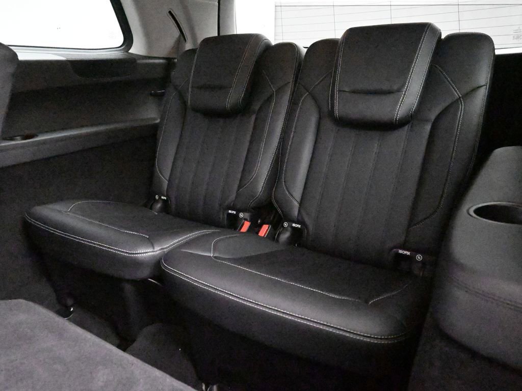 Used 2016 Mercedes-Benz GL 450 4MATIC w/ Premium I Package image 16