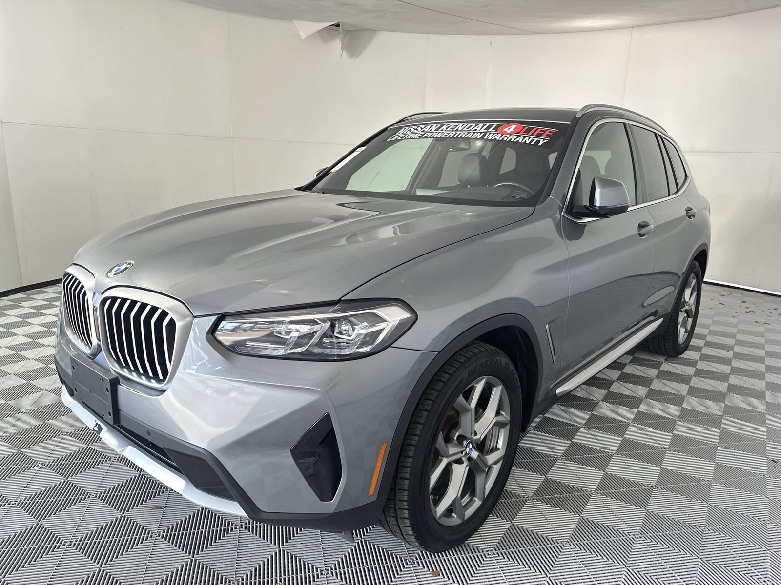 Used 2024 BMW X3 xDrive30i AWD/4WD image 4