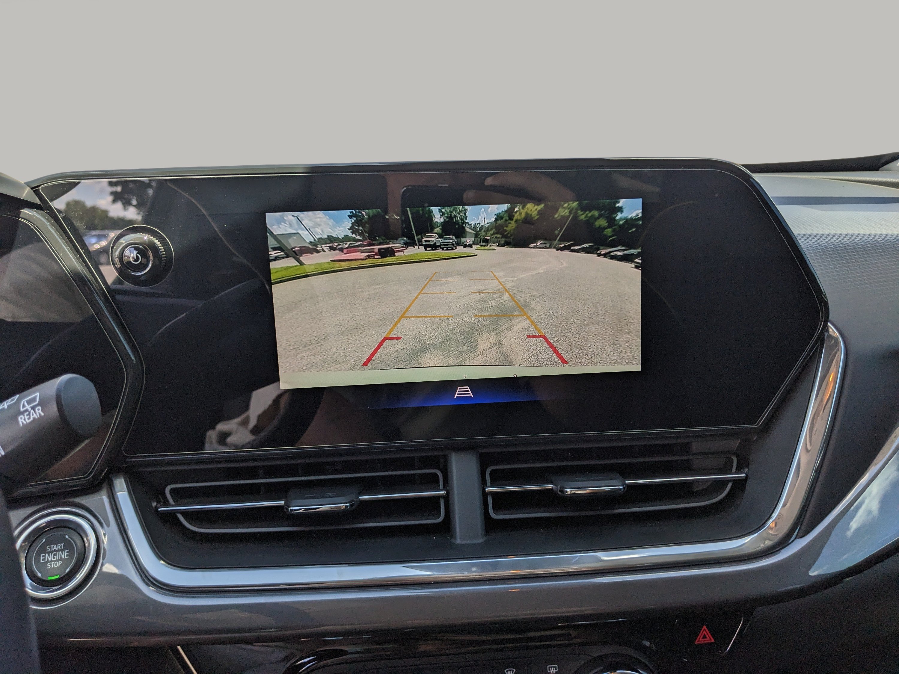 Used 2025 Chevrolet Trax ACTIV w/ Driver Confidence Package FWD image 27