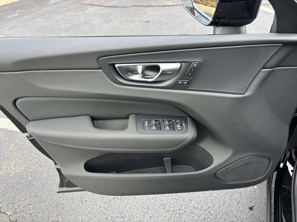 New 2026 Volvo XC60 B5 Plus w/ Protection Package Premier image 11