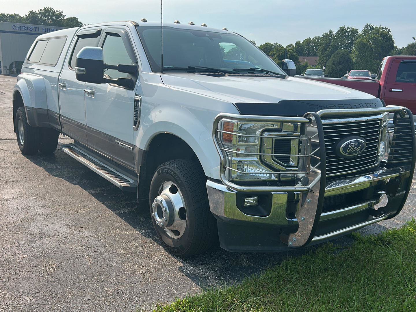Used 2022 Ford F350 Lariat w/ Lariat Ultimate Package AWD/4WD image 4
