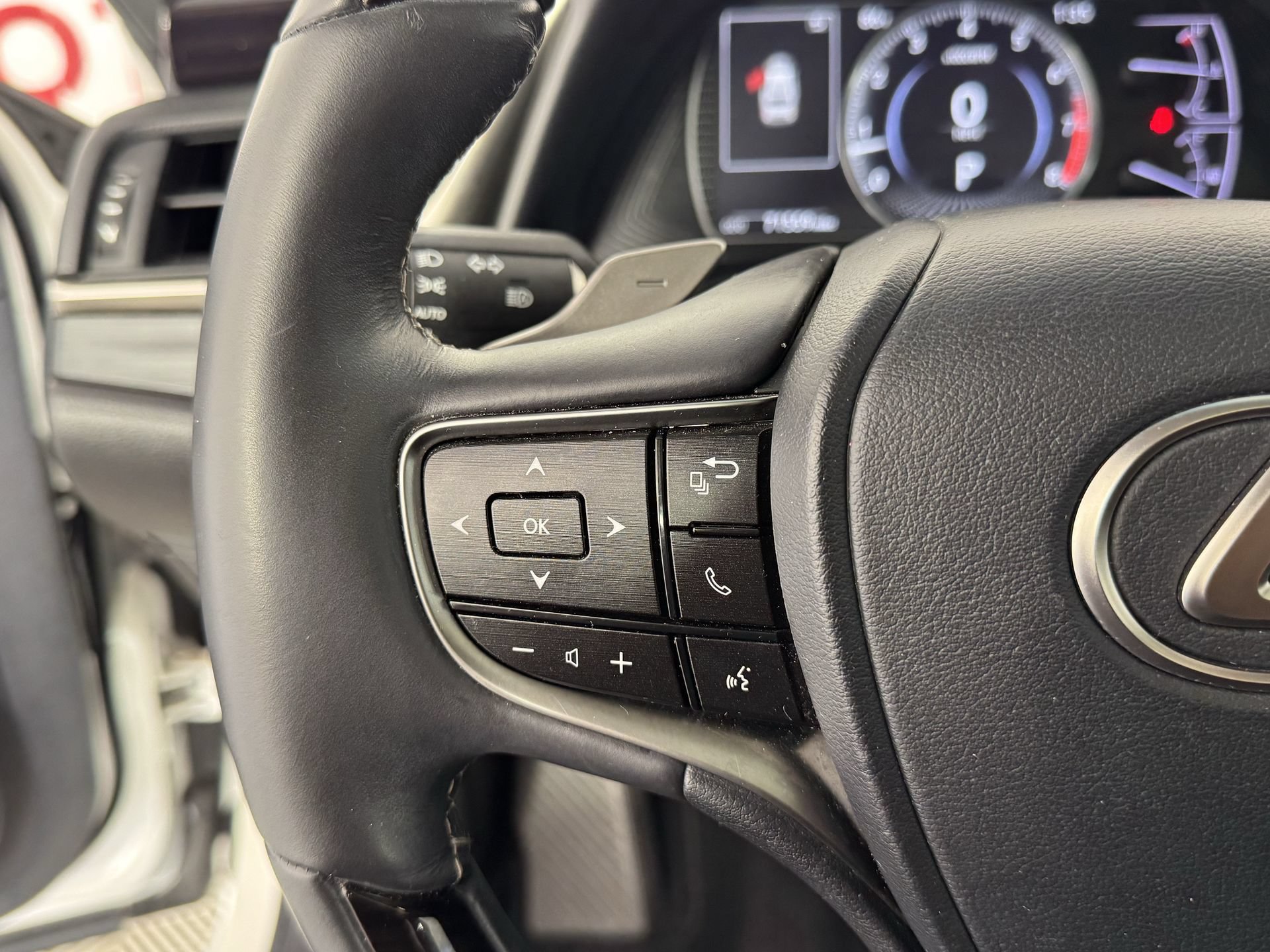 Used 2020 Lexus ES 350 w/ Premium Package FWD image 27