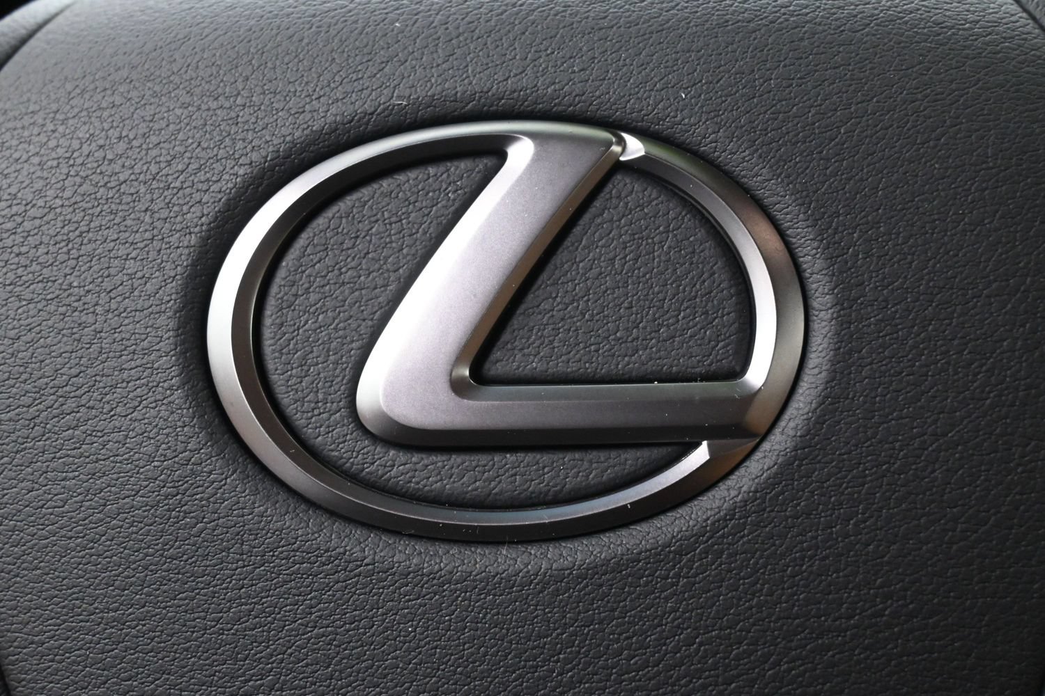Used 2023 Lexus ES 250 w/ Premium Package AWD/4WD image 27