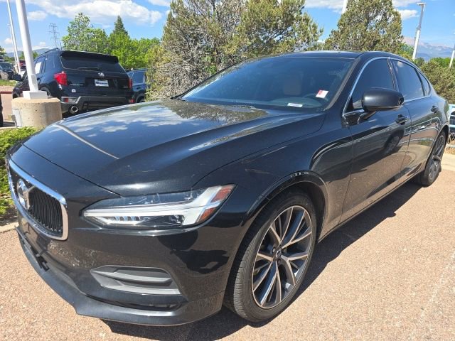 Used 2018 Volvo S90 T5 Momentum FWD image 3