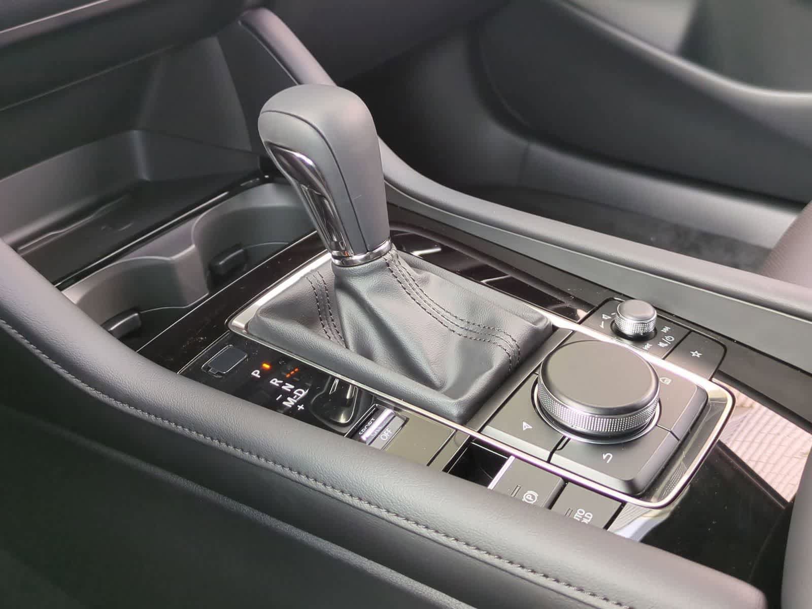 New 2026 MAZDA MAZDA3 Hatchback w/Premium Plus Pkg image 33