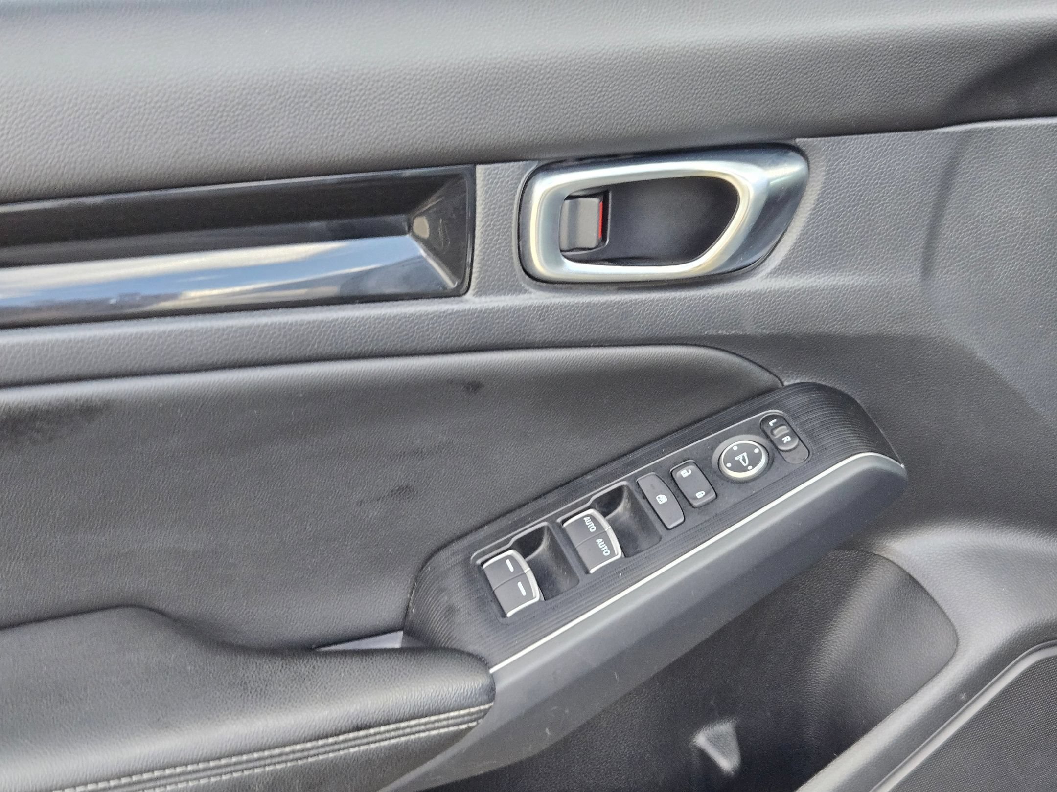 Used 2022 Honda Civic Sport Touring image 12