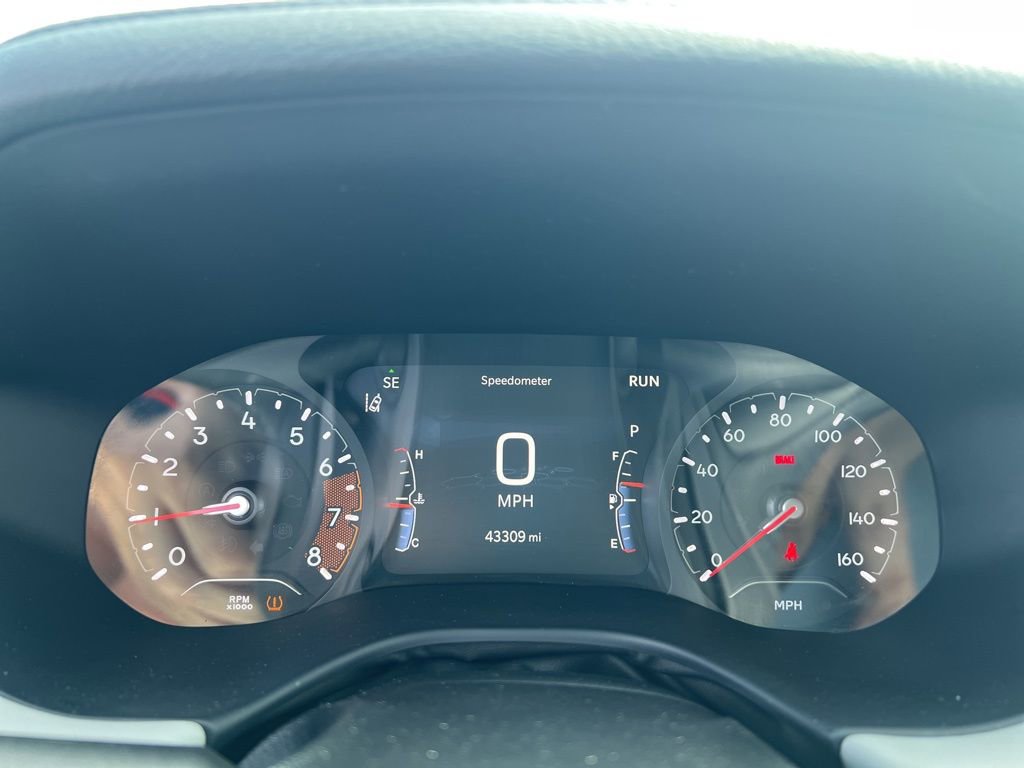 Used 2025 Jeep Compass Limited AWD/4WD image 12