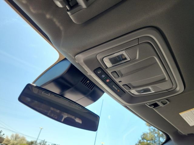 Used 2024 Chevrolet Silverado 1500 LT AWD/4WD image 33