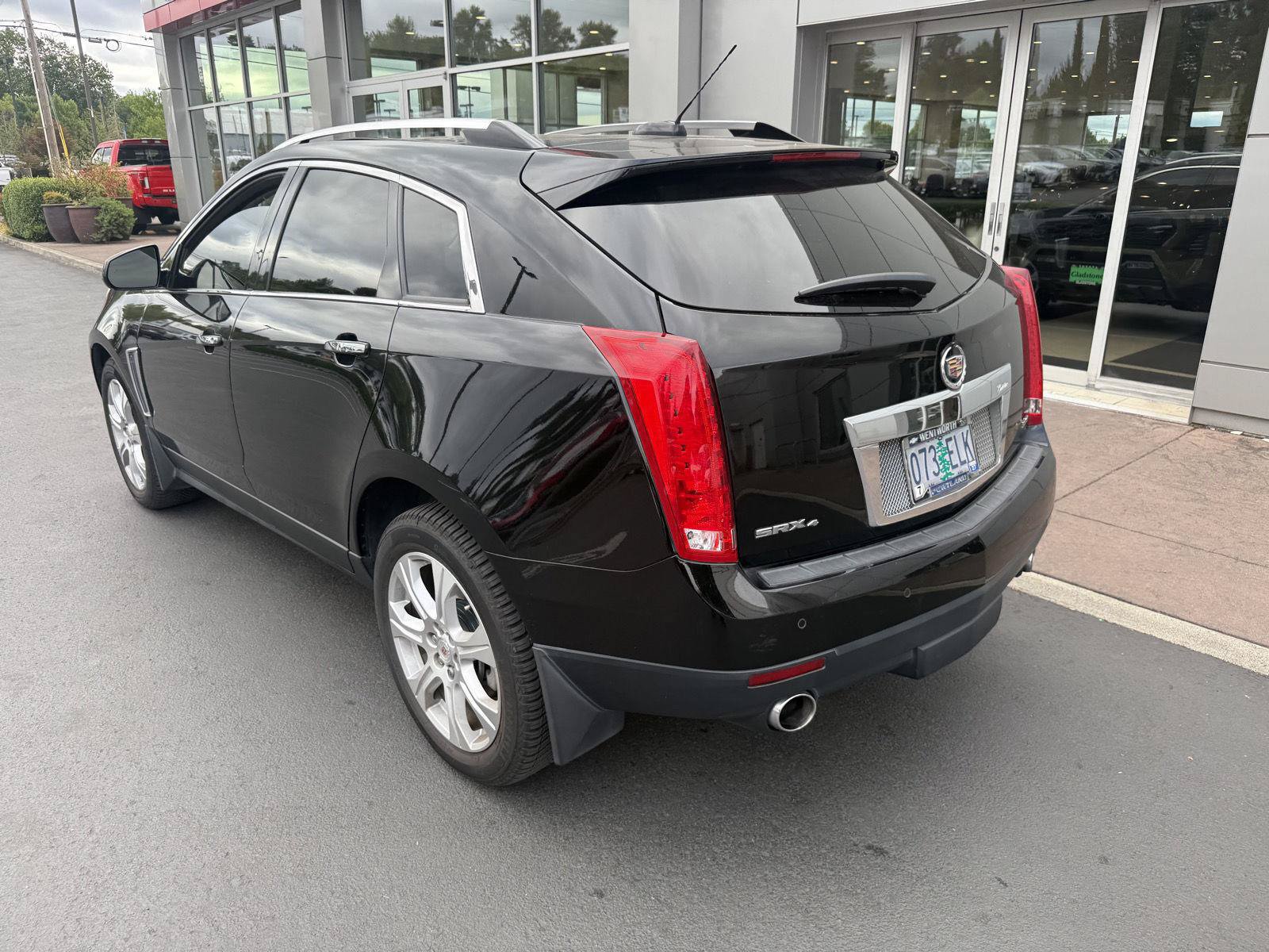 Used 2015 Cadillac SRX Premium w/ Driver Assist Package AWD/4WD image 3