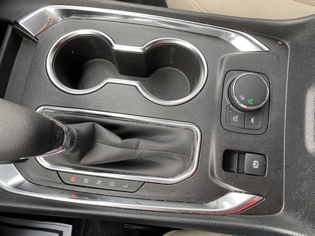 Used 2022 Chevrolet Traverse LS image 24