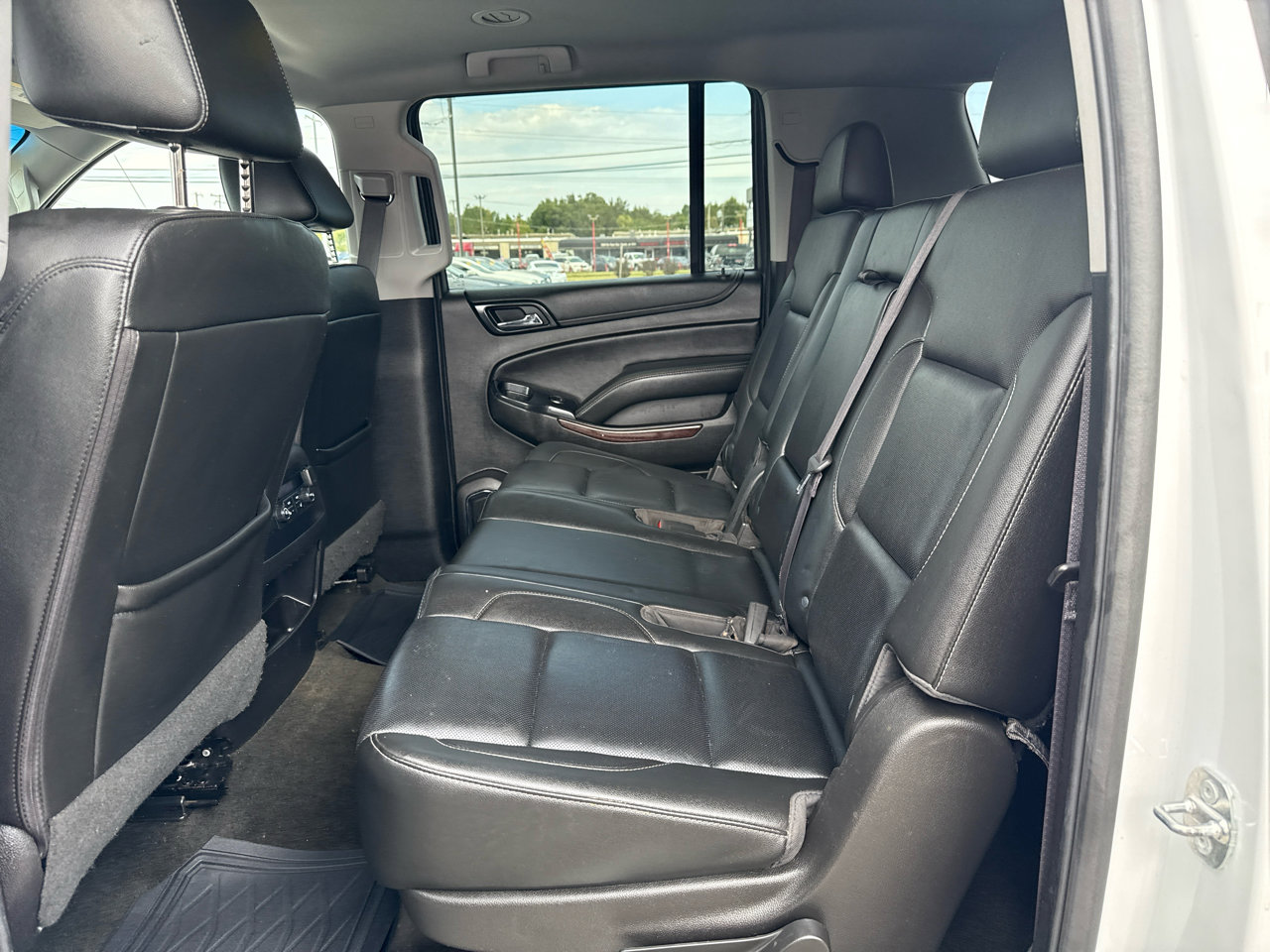 Used 2017 GMC Yukon XL SLT image 17