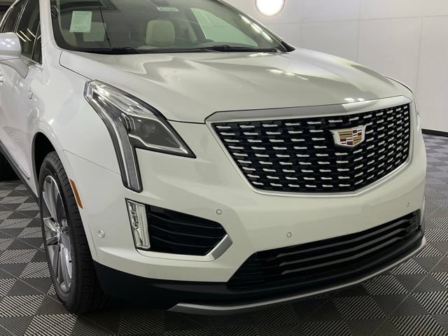 New 2026 Cadillac XT5 Premium Luxury w/ LPO, Floor Liner Package AWD/4WD image 8
