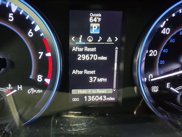 Used 2015 Toyota Highlander Limited AWD/4WD image 11