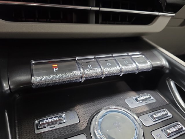 New 2026 Lincoln Nautilus Premier AWD/4WD image 21