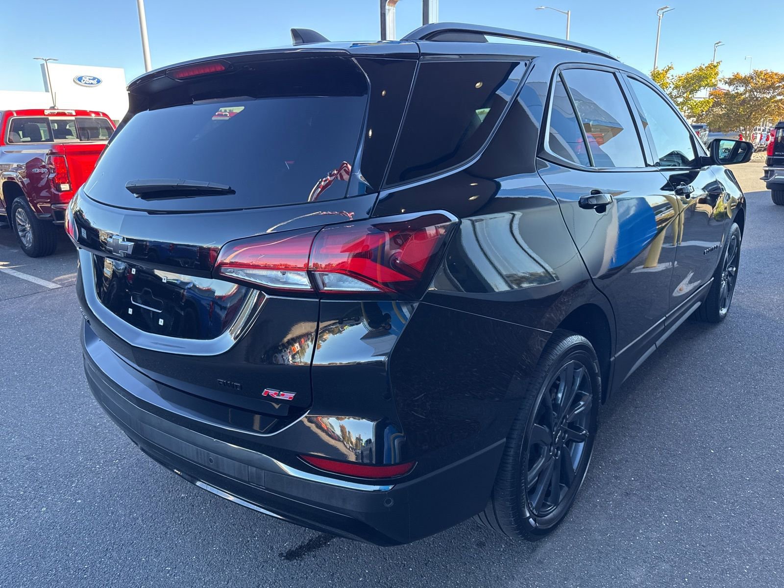 Used 2022 Chevrolet Equinox RS w/ RS Leather Package image 6