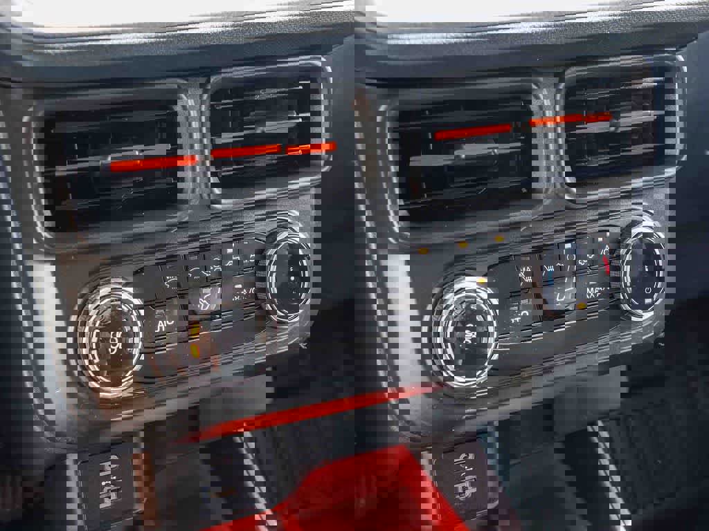 Used 2023 Ford Maverick XLT image 21