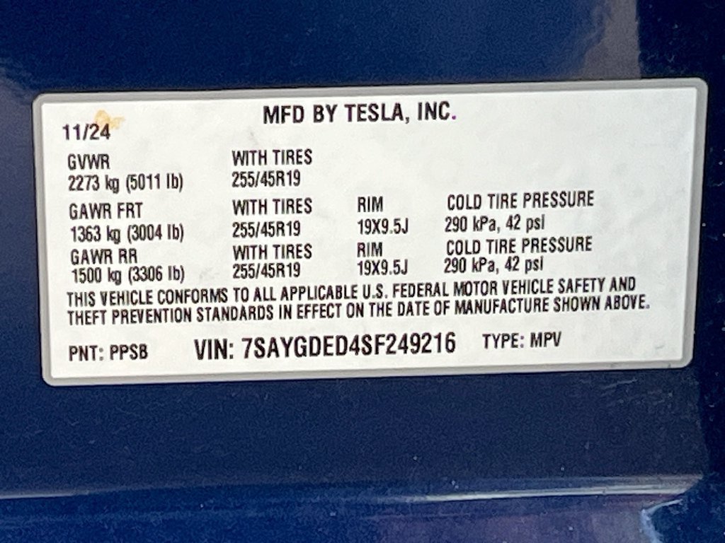 Used 2025 Tesla Model Y Long Range RWD image 32