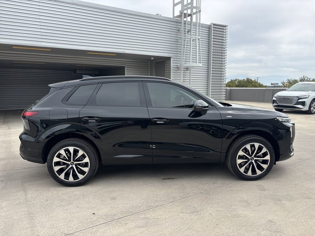 New 2026 Audi Q3 quattro 2.0T AWD/4WD image 4